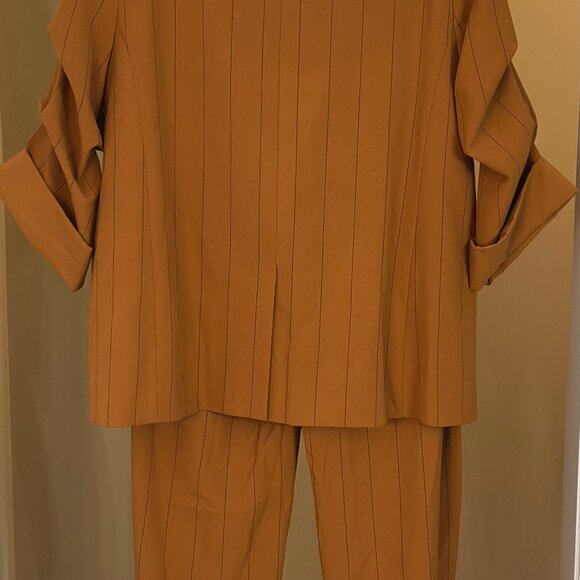 Danielle Bernstein - Mustard Pinstripe Suit - Blazer & Trousers Set - Picture 2 of 11